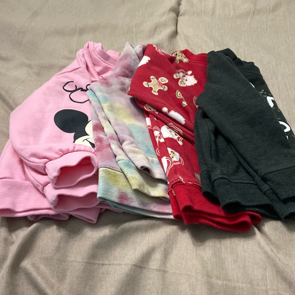 Sweatshirt bundle